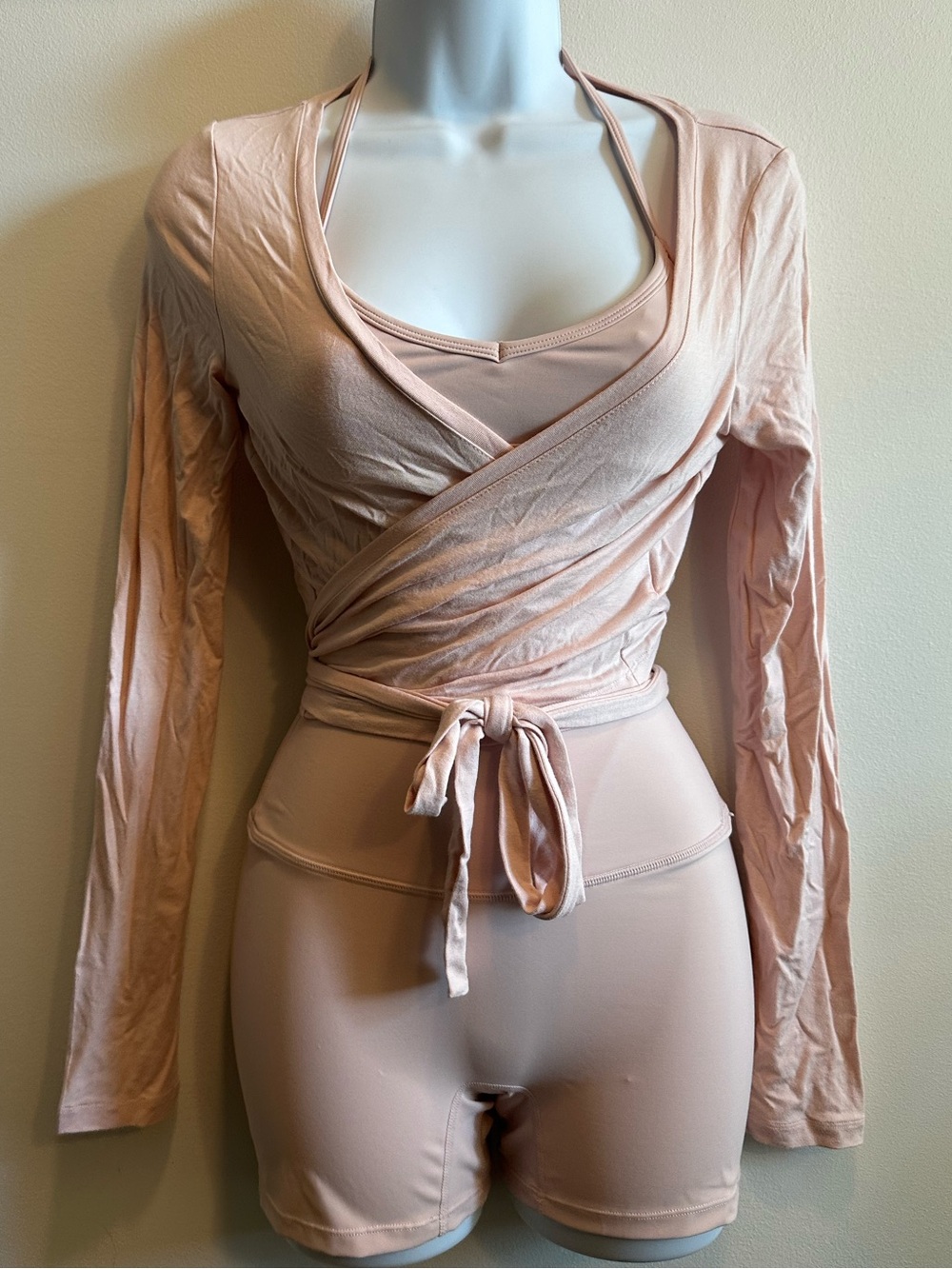 Soft Pink crop shop boutique Women's active set